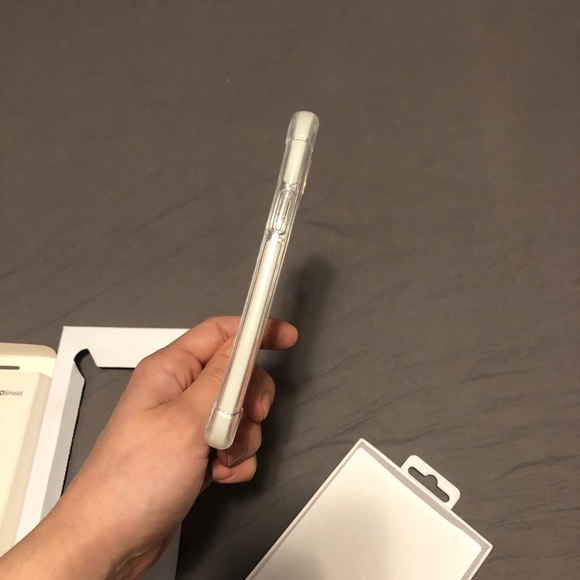 iPhone 11 Pro case - Picture 4 of 4